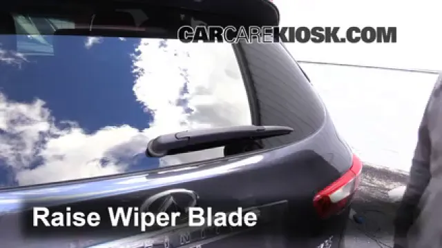 2013 Infiniti JX35 3.5L V6 Balais essuie-glace arrière Changer les balais des essuie-glace